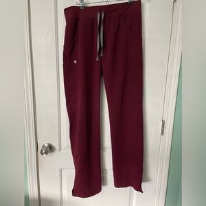 Figs Burgundy kade MEDIUM/TALL scrub pants
